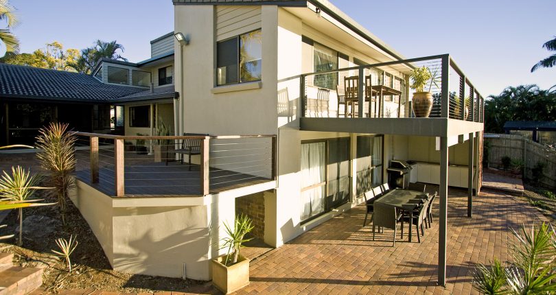 Riverfront – keep the house, build another