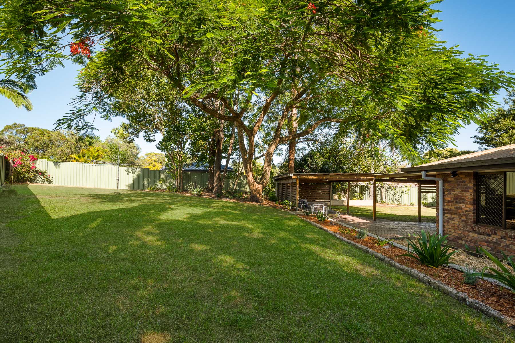 big-land-massive-shed-in-quiet-cul-de-sac-my-brisbane-home