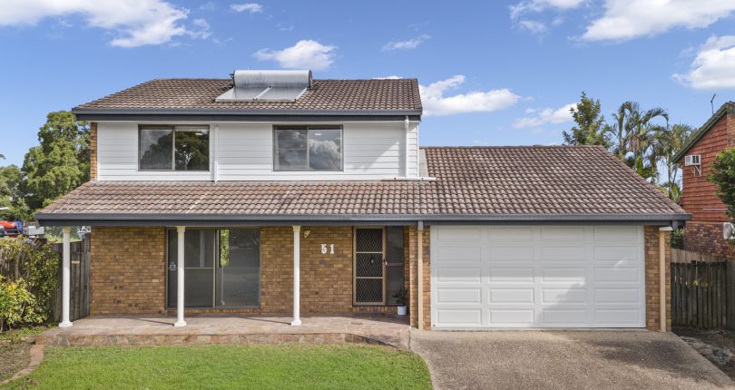 Prime Position, Scenic Views & Effortless Family Living