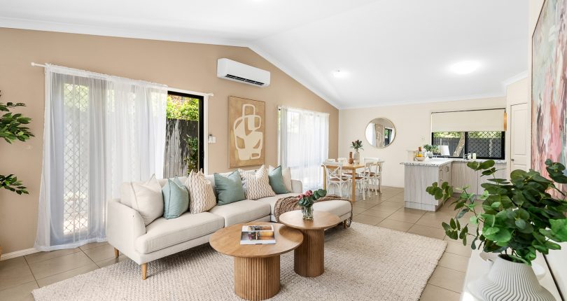 Lowset, Stand-Alone, End Villa Living in a Prime Darra Location